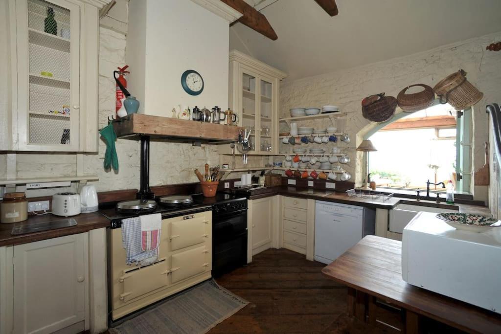 Wood Quay - A Truly Unique, Seafront Experience! Villa Carlingford Exteriör bild